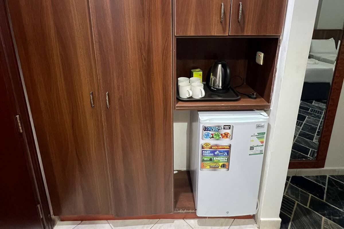 Minibar, wifi gratis y ropa de cama 