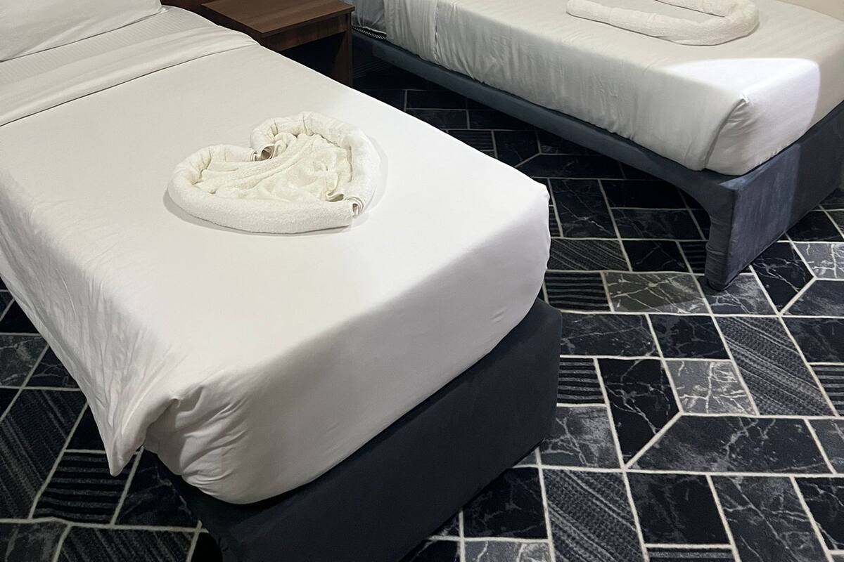 Minibar, wifi gratis y ropa de cama 