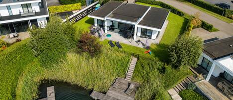 Esterni