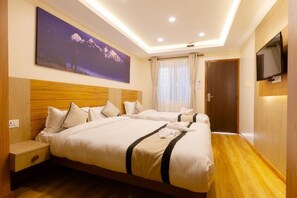 Habitación doble | Escritorio, espacio para trabajar con laptop y wifi gratis