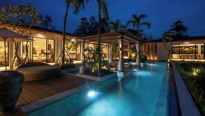 屋外プール
