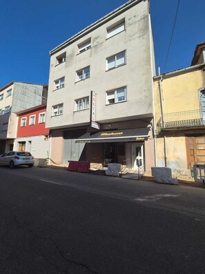 Exterior - Hostal Galicia (Monforte de Lemos)