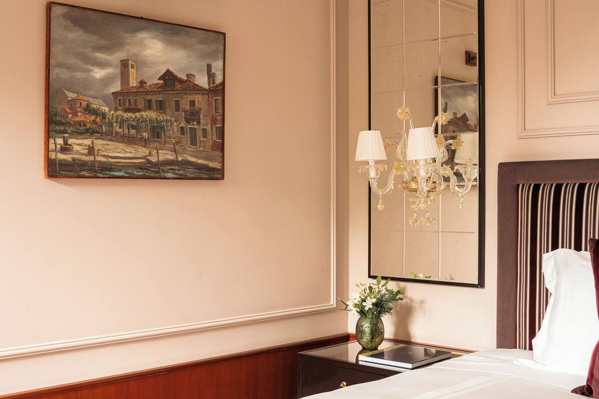 Free minibar items, in-room safe, desk, blackout curtains