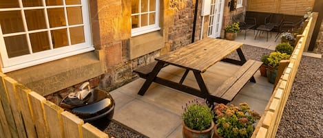 Maison, 3 chambres, accessible aux personnes à mobilité réduite, fumeur | Terrasse/patio