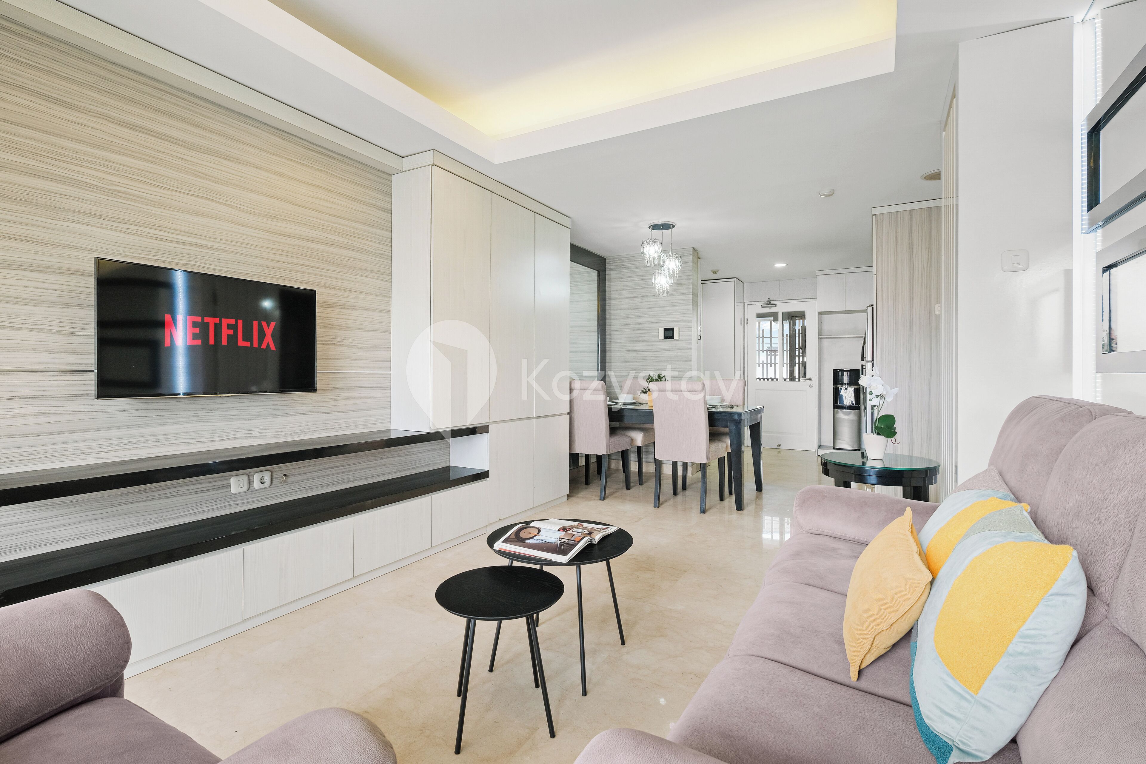 Apartment, 2 Bedrooms, City View | Living area