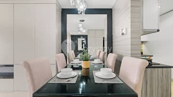 Lägenhet - 2 sovrum - utsikt mot staden | Matsal