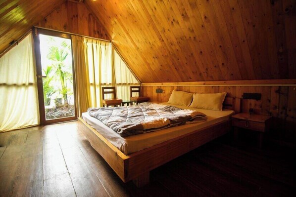 Deluxe Room | Free WiFi - The Vintage Farm (Anjaneri)