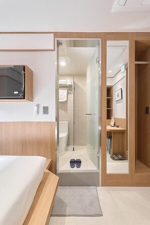 Deluxe Double Room | Laptop workspace, blackout curtains, soundproofing, free WiFi - Mok Hostel Seoul Myeongdong (Seoul)