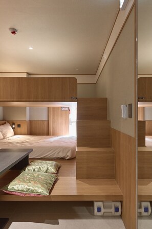 Deluxe Quadruple Room, City View - Mok Hostel Seoul Myeongdong (Seoul)