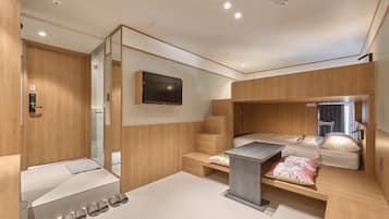 Deluxe Quadruple Room, City View | Laptop workspace, blackout curtains, soundproofing, free WiFi