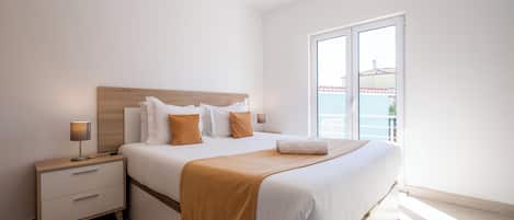 Superior Apartment, 3 Bedrooms, Balcony, Pool View