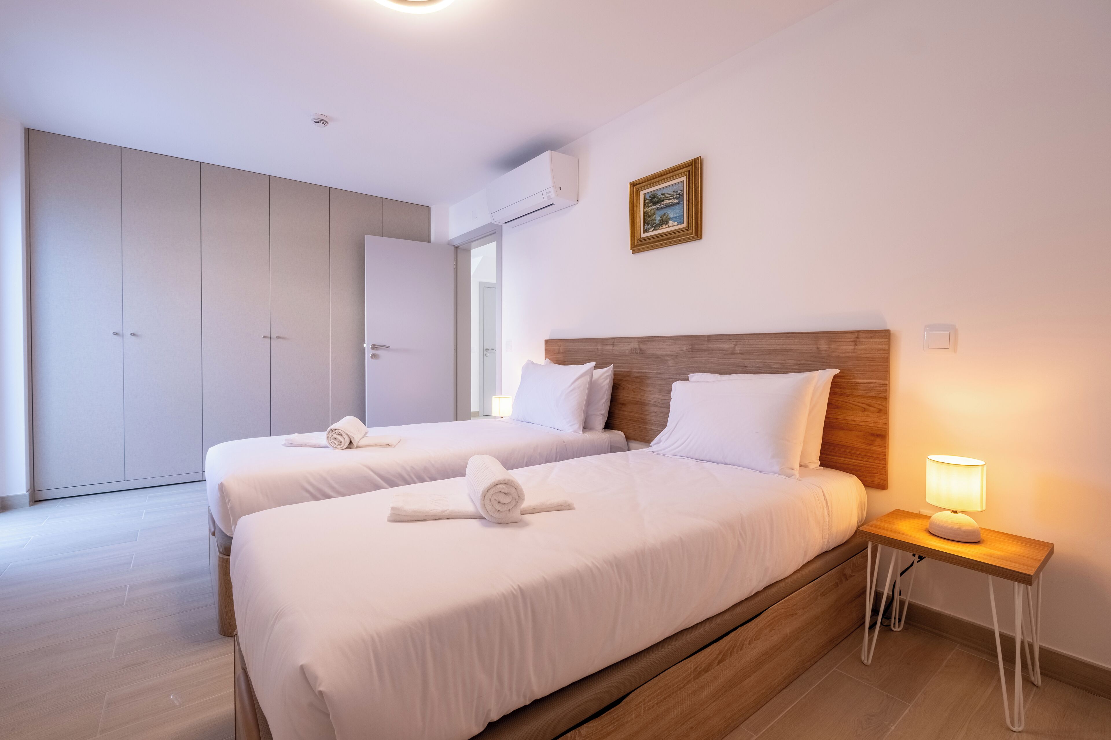 Appart'hôtel Familial, 2 chambres, cuisine, vue piscine