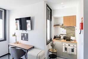 Private kitchen - Regras Apartments & Garden A14 by Benefit Collection (Porto)