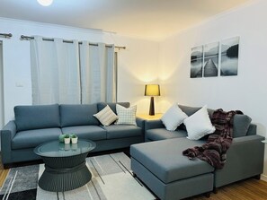 Living area - 4Bedrooms, 3Bath, 5beds, Entire Apartment in City, Private Garage (Reid)
