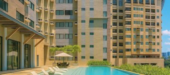 โคซี่ เพอร์ซิมมอน คอนโด เซบู