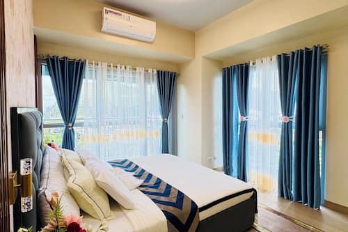 Luxury Apartment, Balcony, Bay View | Free rollaway beds, free WiFi, bed sheets