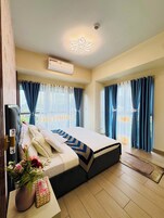 Luxury Apartment, Balcony, Bay View | Free rollaway beds, free WiFi, bed sheets