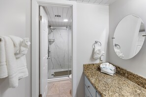 Hair dryer, towels - Beachside Retreat with Walk to Dining & Shops (Panama City Beach)