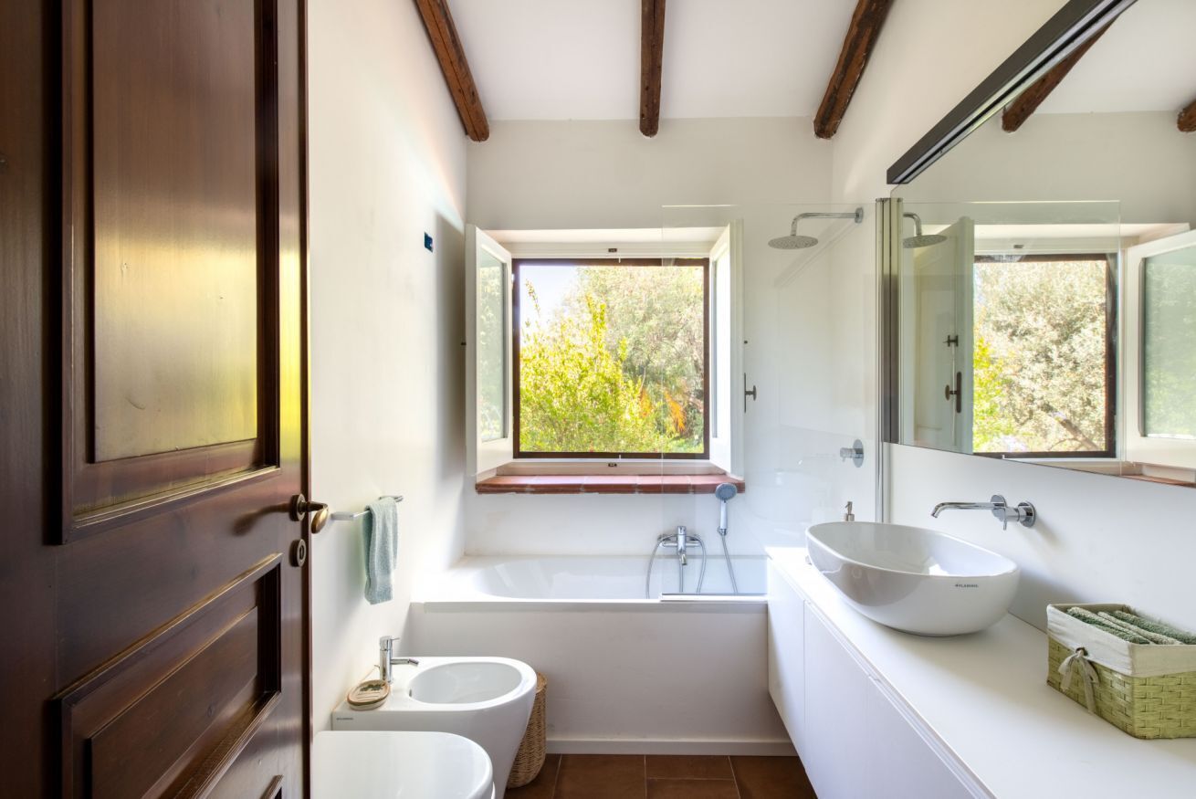 Dusche, Haartrockner, Bidet, Handtücher