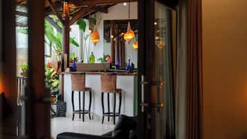 Vila, pemandangan kolam renang | Area keluarga | TV layar datar