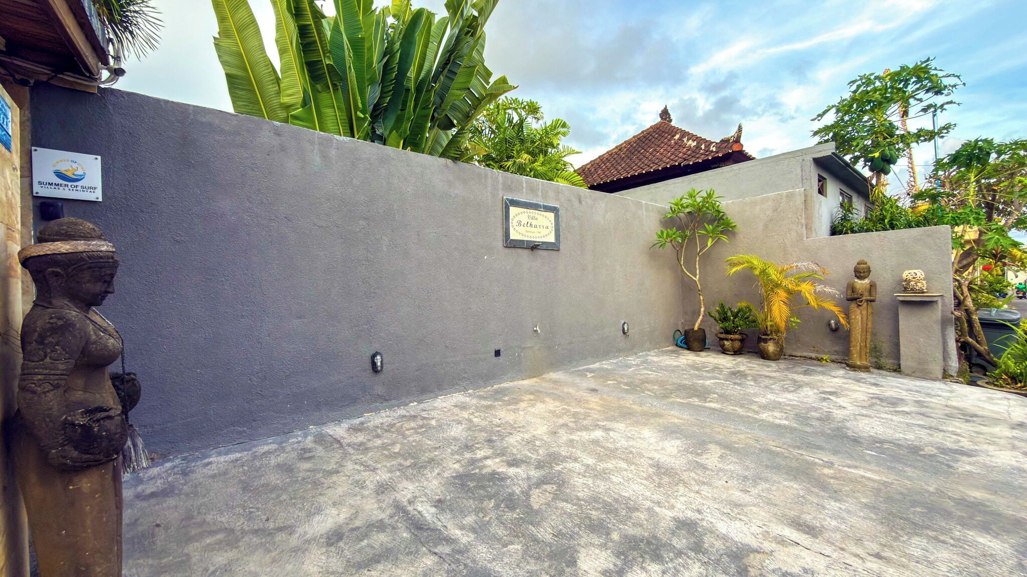 Mặt tiền nơi lưu trú