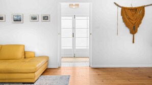 Fireplace - Verzelha by the Sea - Spacious 3BR Family Stay in Culburra (Culburra Beach)