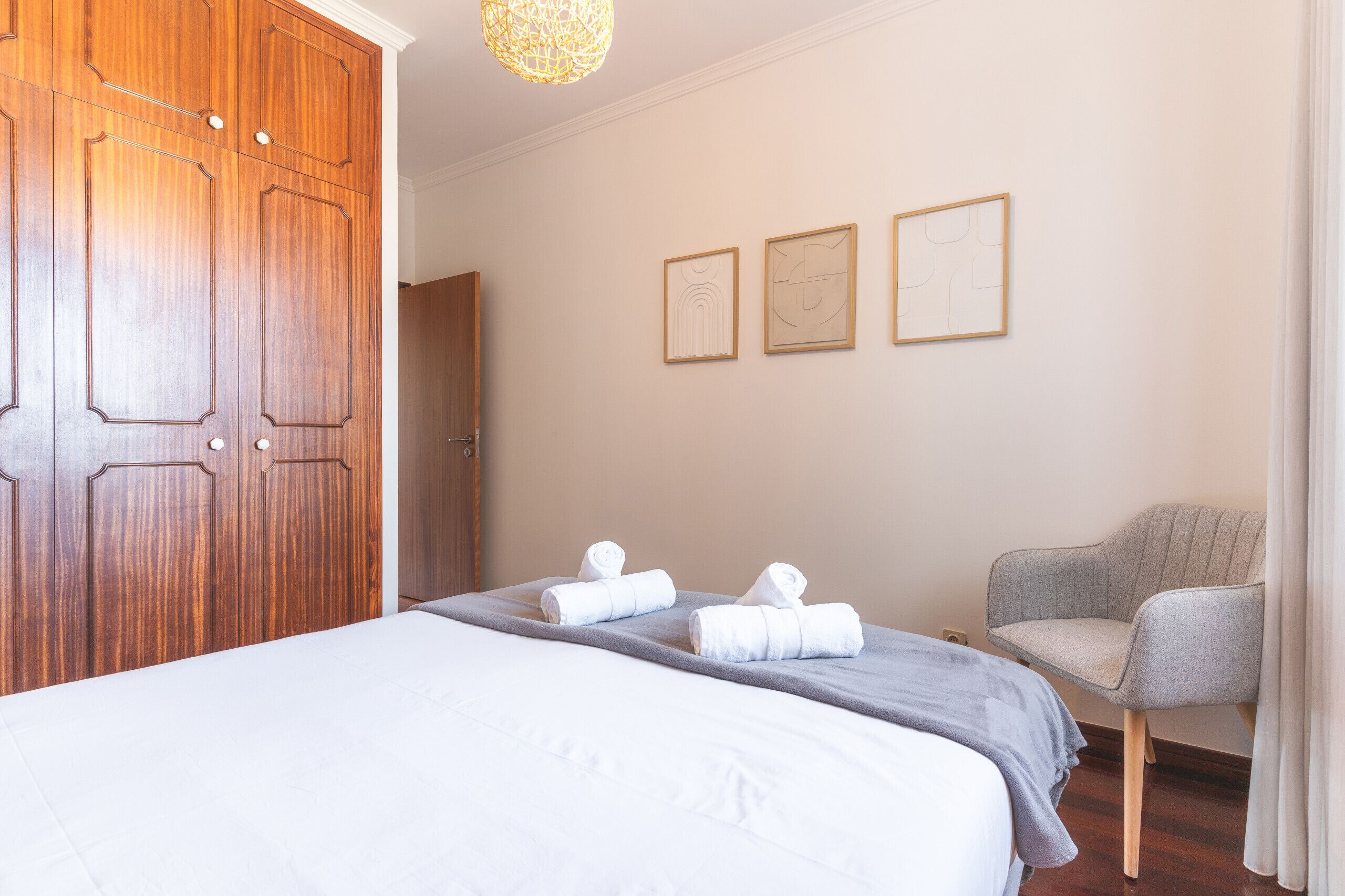 2 Schlafzimmer, Bügeleisen/Bügelbrett, Reisekinderbett, kostenloses WLAN