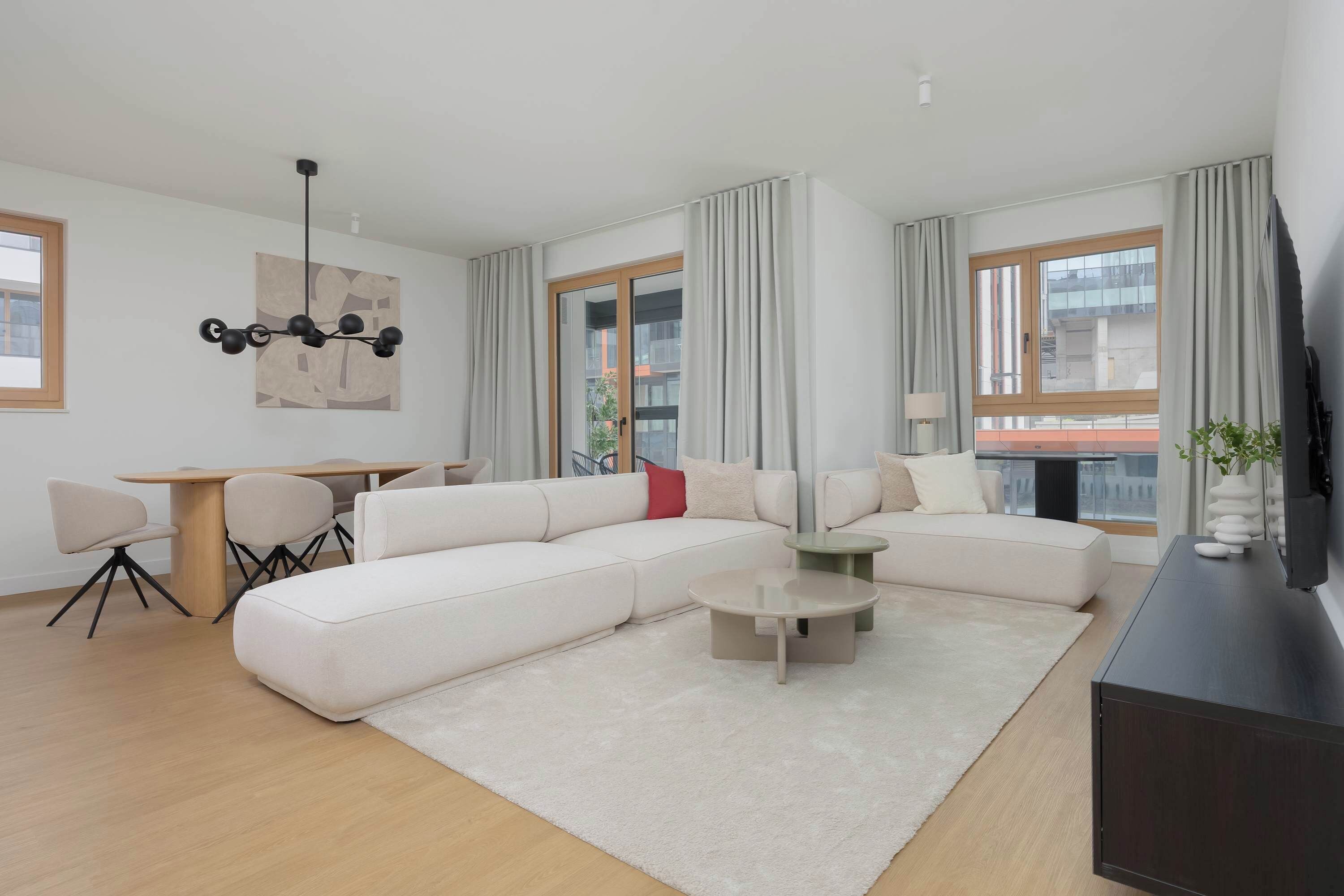 Télévision, espaces bureaux