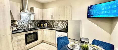 Microondas, horno y parrilla de estufa