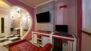 Premier | Premium bedding, down comforters, pillowtop beds, free WiFi - From H Rubens Hotel Mokpo Pyeonghwa Square (Mokpo)