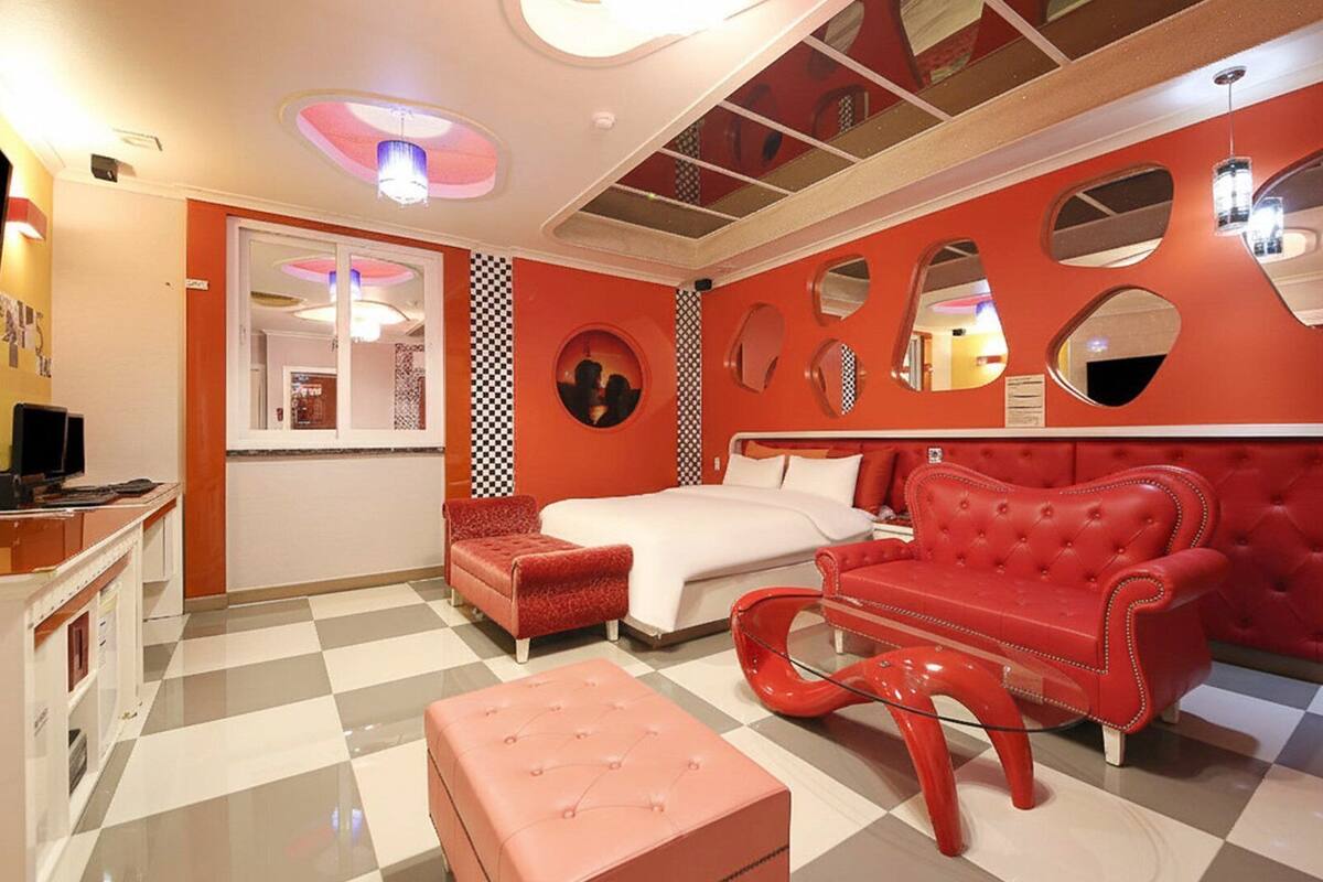 VIP Ocean View | Premium bedding, down comforters, pillowtop beds, free WiFi