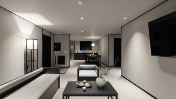 Signature Pool Suite | Premium bedding, individually decorated, blackout drapes, soundproofing