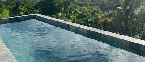 Alberca al aire libre