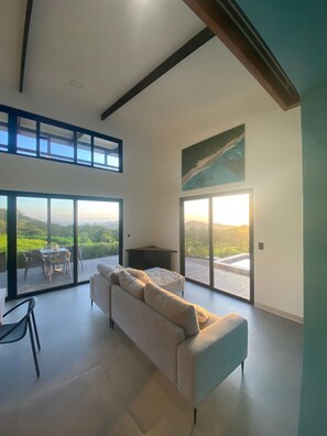 Living area - Casa Tres Vistas - Fantastically beautiful vacation home with sea views in Costa Rica (Guanacaste)