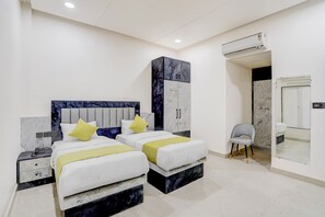 Deluxe Room | Free WiFi - The Byke Boutique Tejjora (Lucknow)
