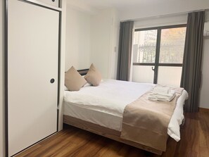 Tabla de planchar con plancha y wifi 