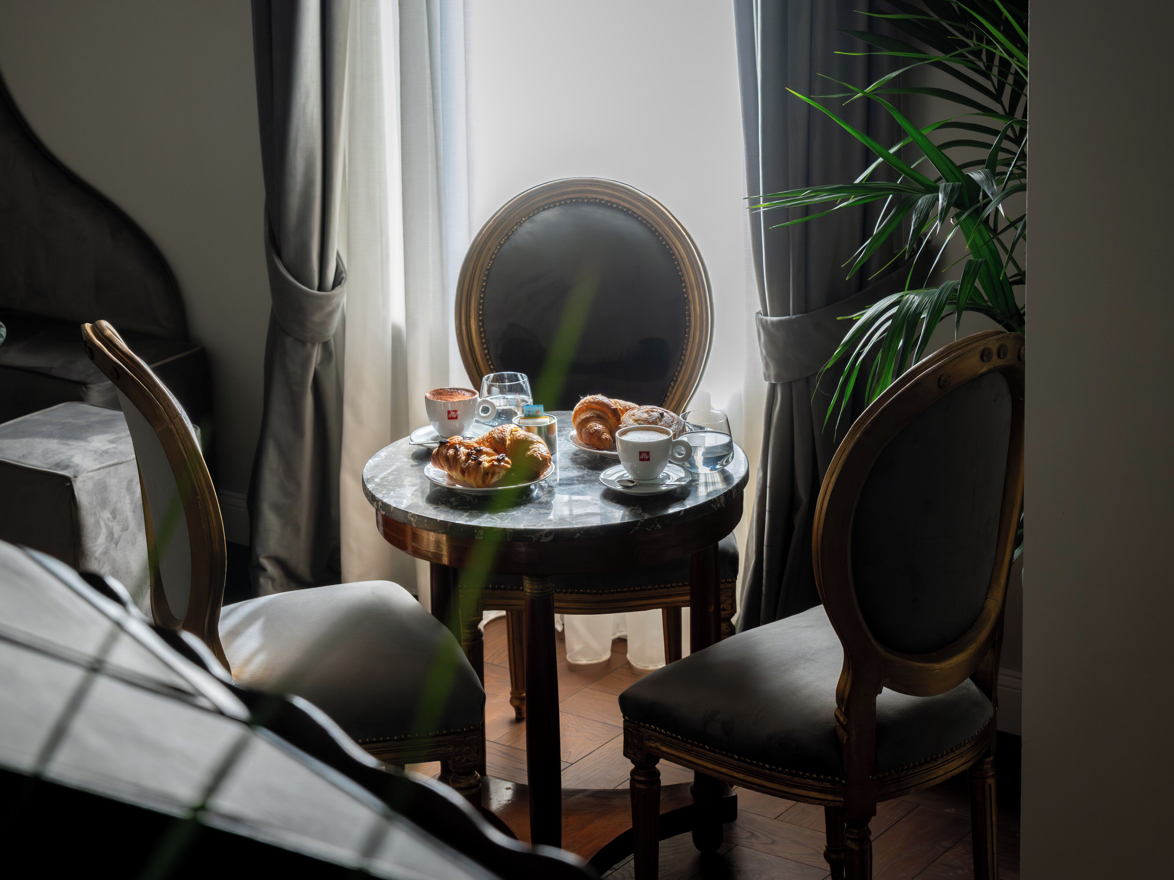 Desayuno continental gratuito y diario