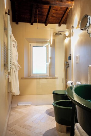 Luxury Suite, City View | Bathroom - Locanda Sibilla Luxury Suites (Tivoli)