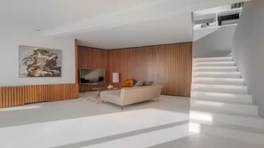 Smart-TV, Stereoanlage, Computerbildschirme