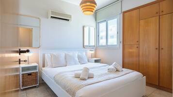 Appartement, 3 chambres, vue ville, en bord de piscine | Draps en coton égyptien, literie de qualité supérieure