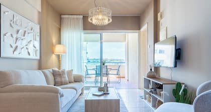 Calina - 3-BR Apt & Pool in Mackenzie