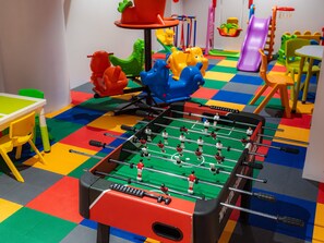 Interior detail - SEA TOWER HOTEL (Umluj)