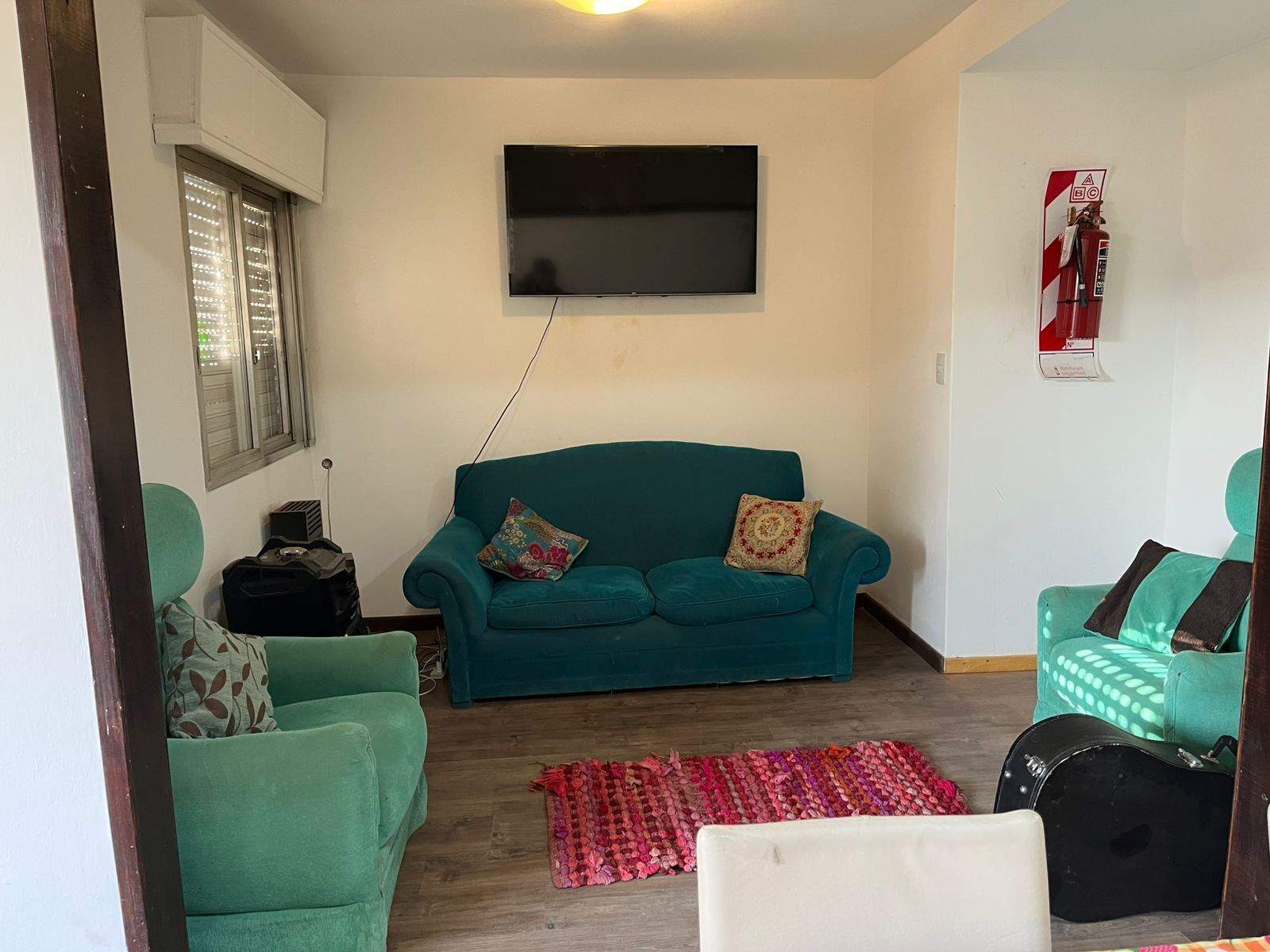 Dormitório compartilhado clássico, vista para o lago | Área de estar