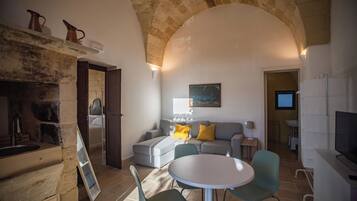 Comfort-Apartment, Blick auf den Innenhof | Wohnbereich