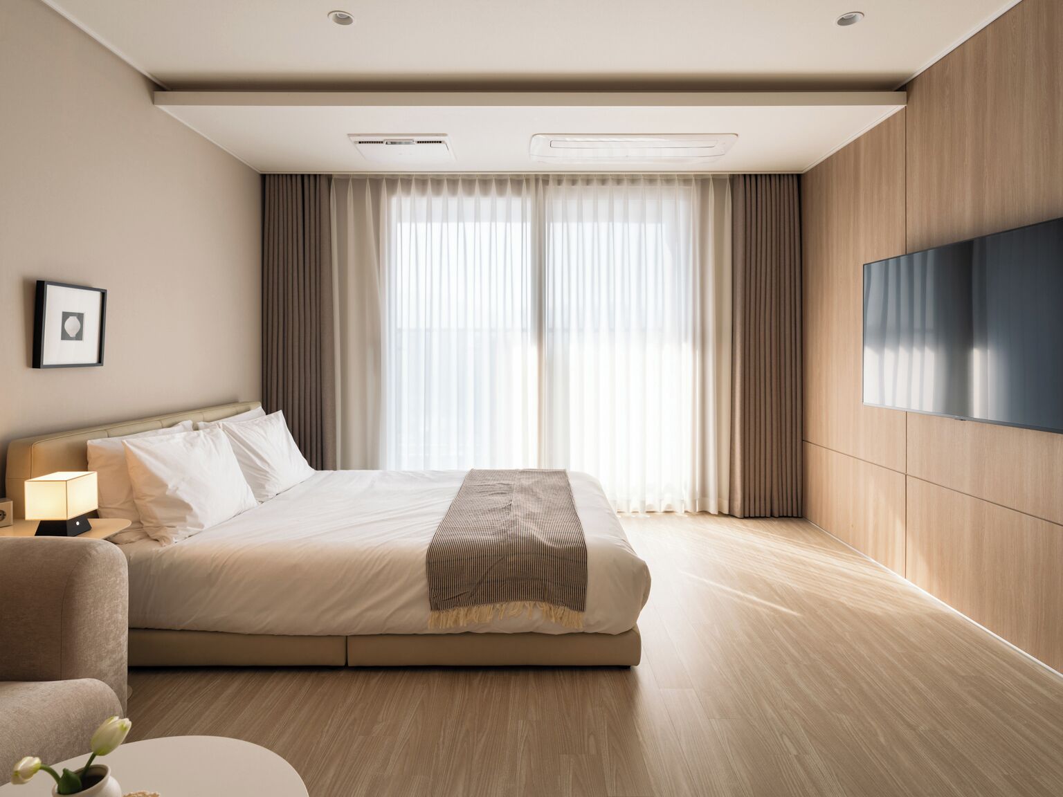 Blackout drapes, iron/ironing board, free WiFi