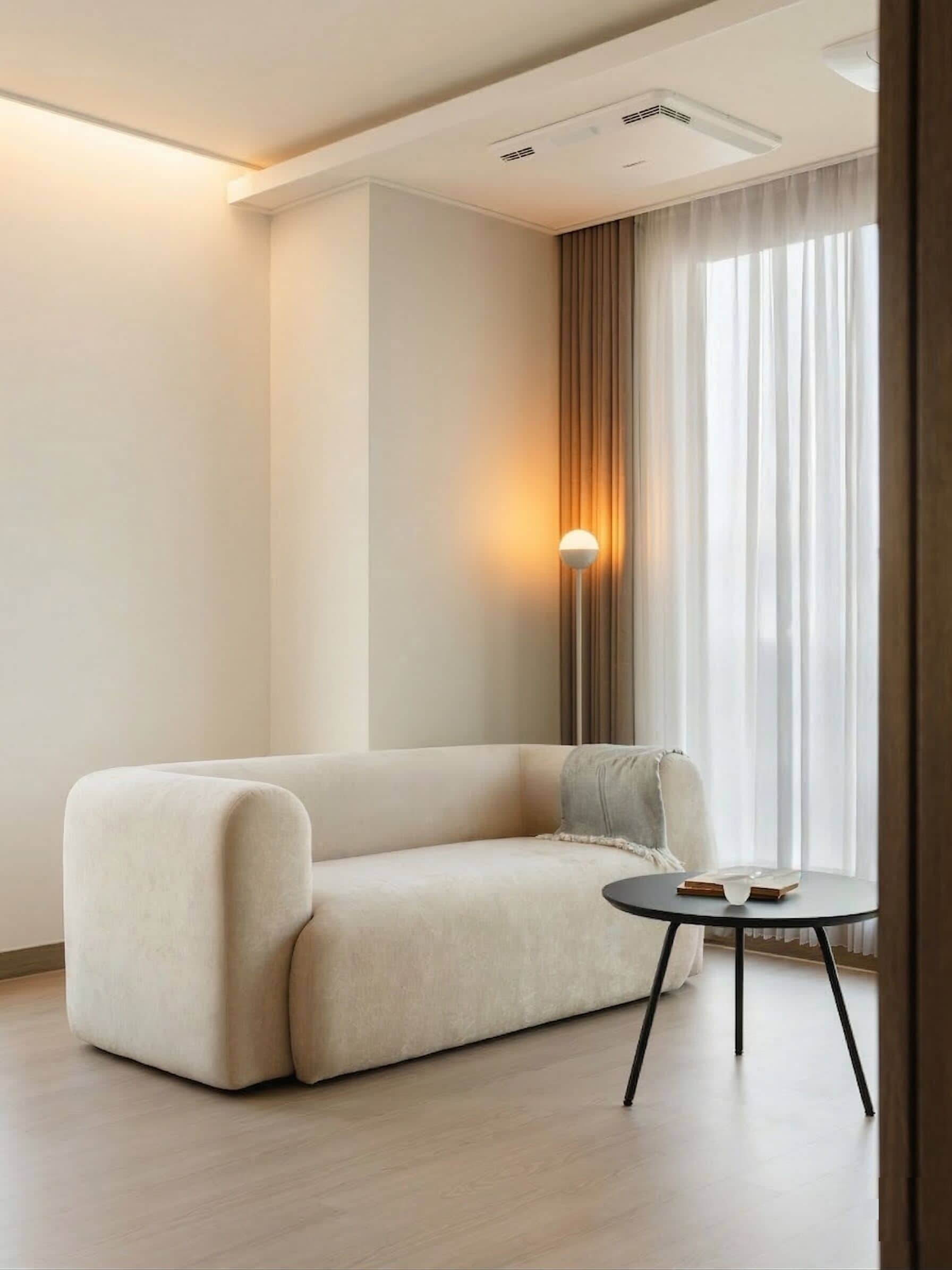 Premier Suite | Blackout curtains, iron/ironing board, free WiFi