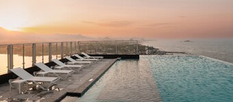 Plott The One Sokcho Xiella The Beach