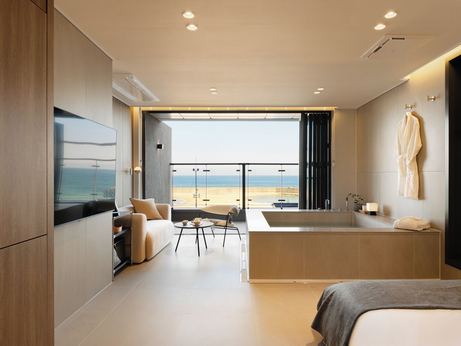 Studio Private Spa | Blackout drapes, iron/ironing board, free WiFi