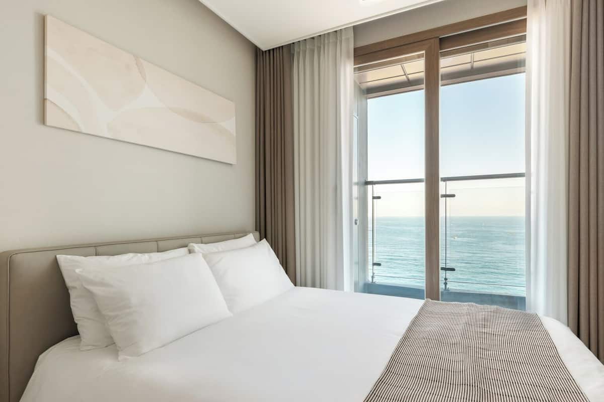 Blackout drapes, iron/ironing board, free WiFi