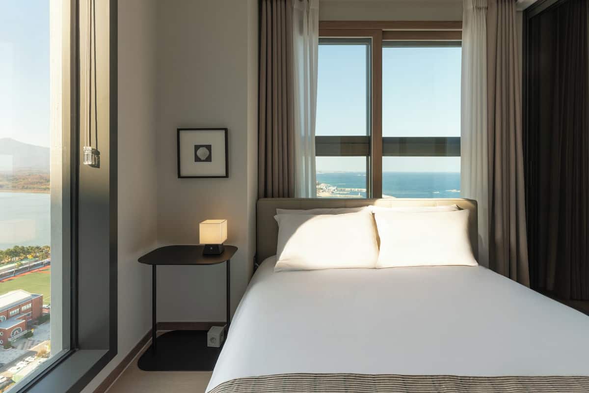 Blackout drapes, iron/ironing board, free WiFi